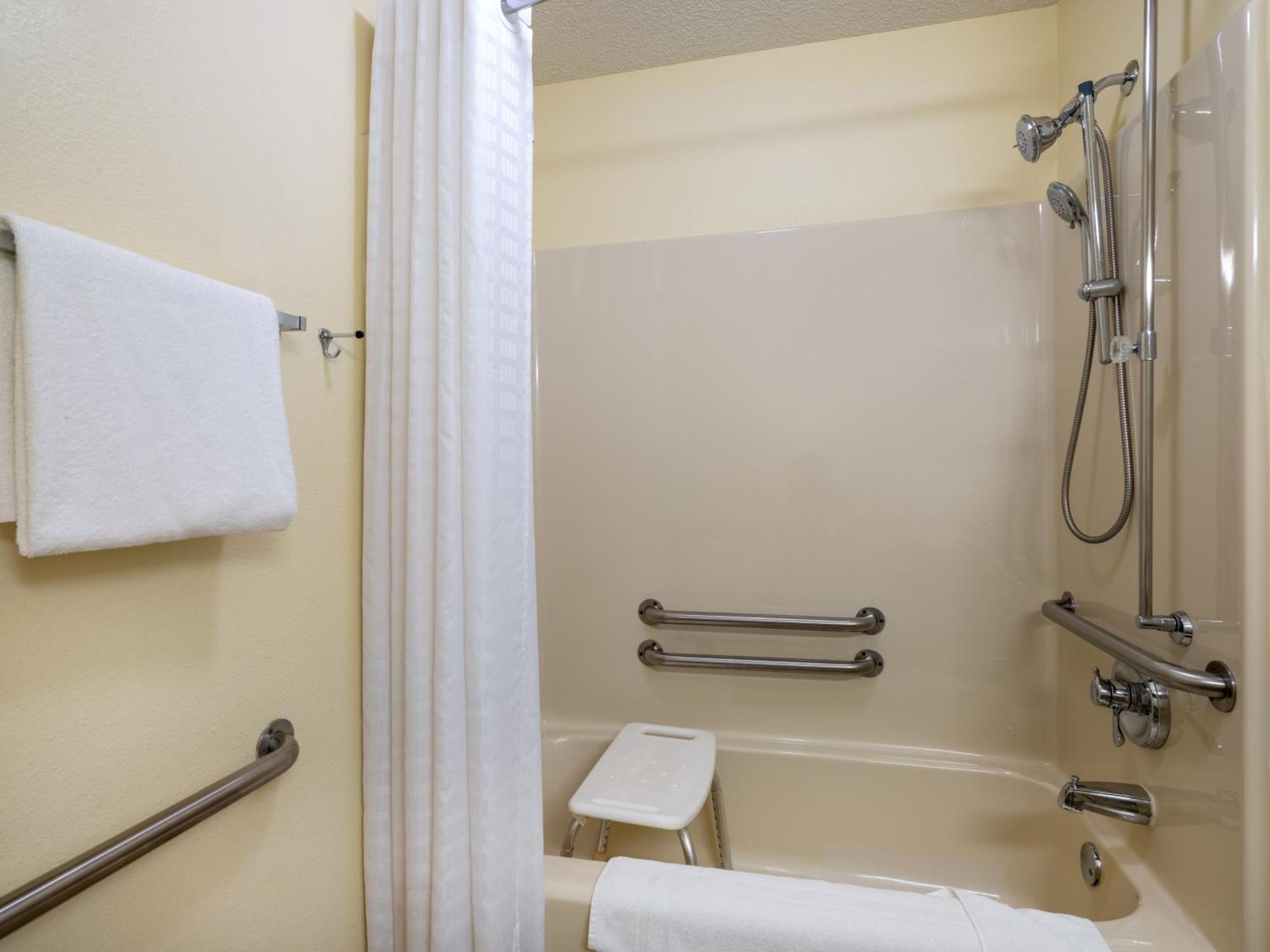 Country Inn トゥーハーバーズ エクステリア 写真