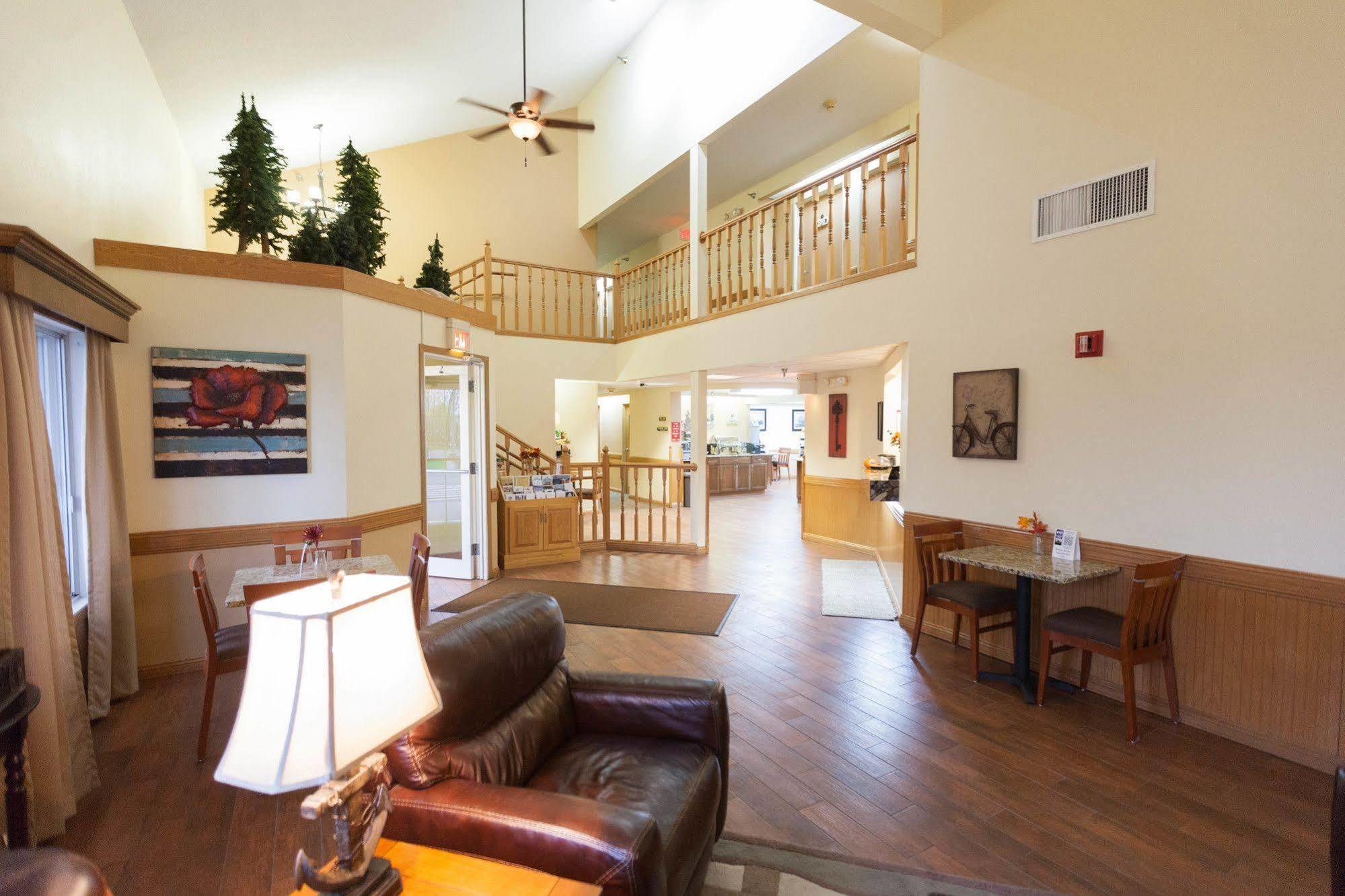Country Inn トゥーハーバーズ エクステリア 写真